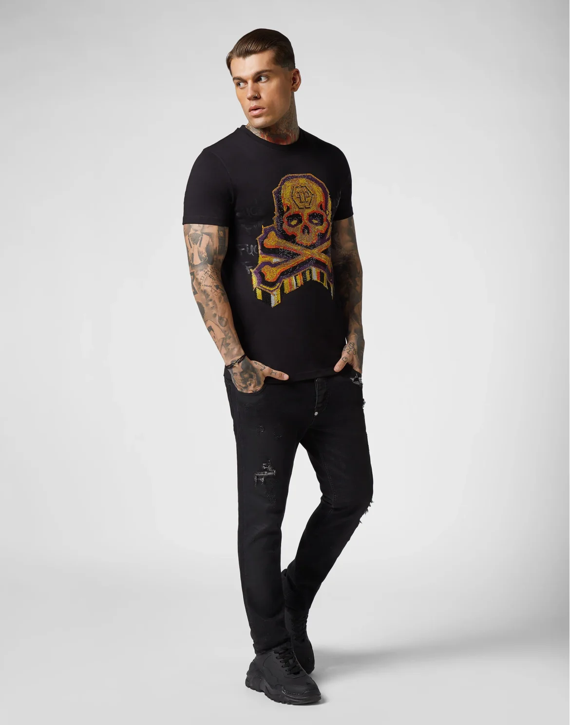 T-shirt Platinum Cut Round Neck Graffiti, цвет: Черный
