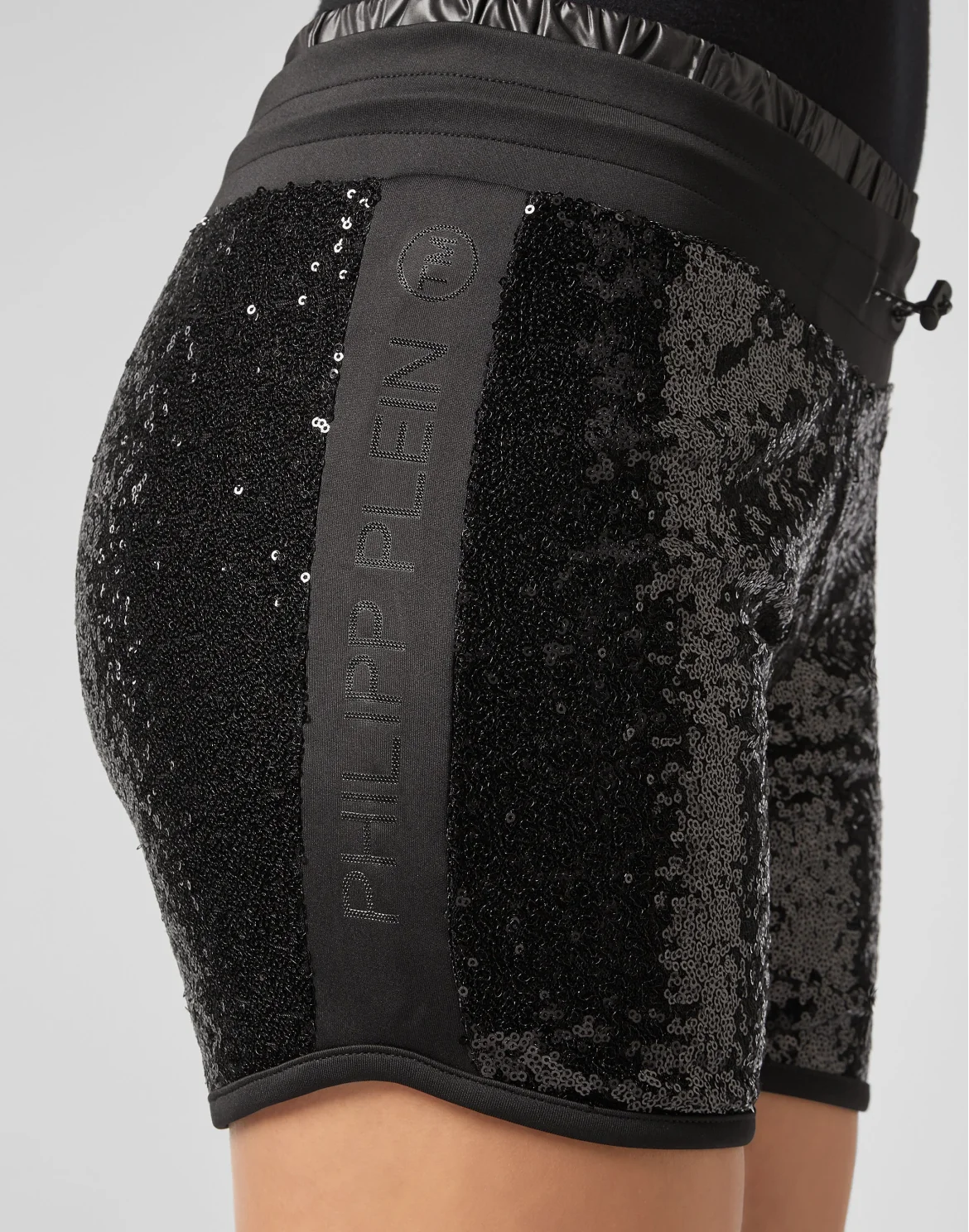 Jogging Shorts XYZ Paillettes, цвет: Черный