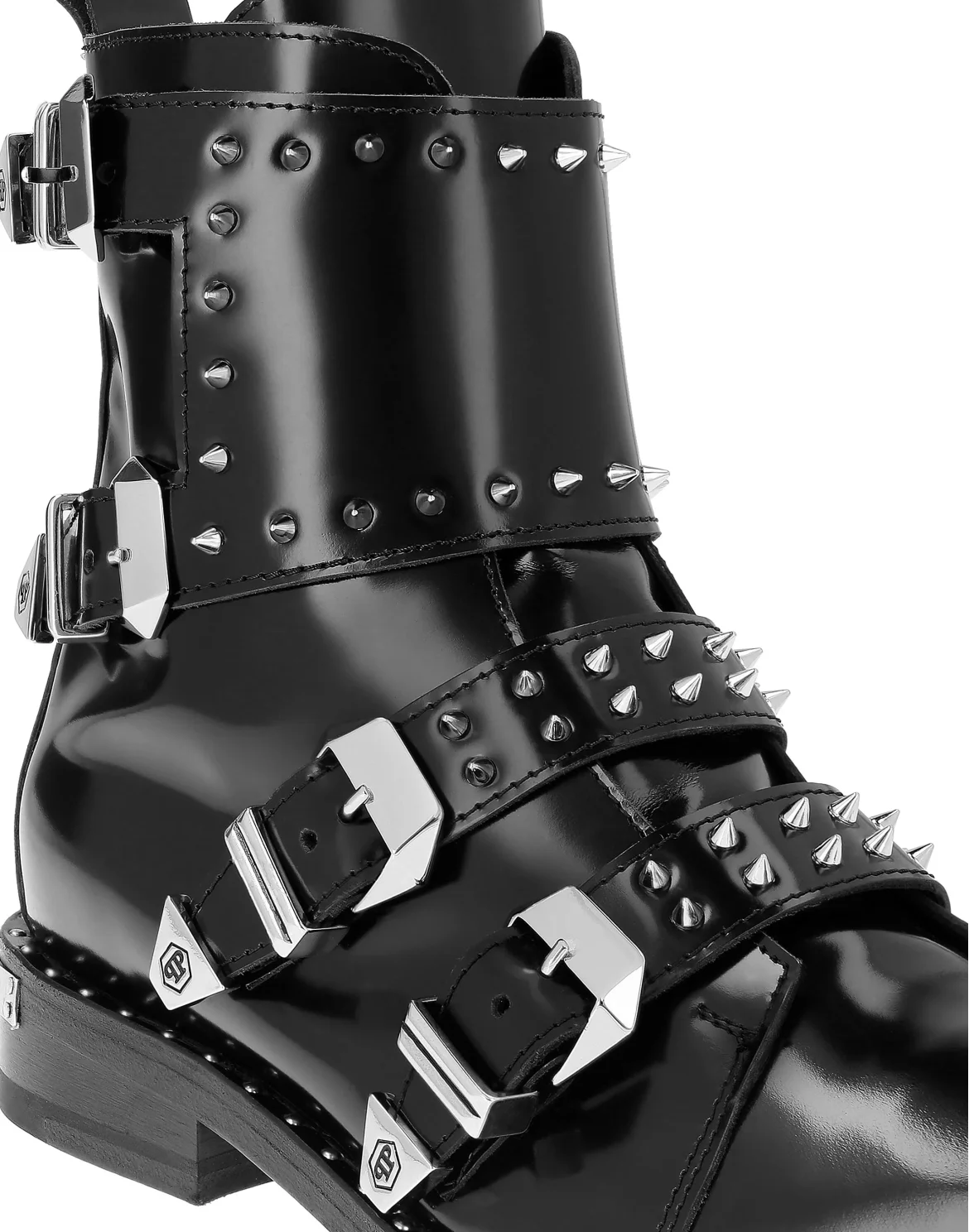 Boots Low Flat "Jasmine" Studs, цвет: Черный
