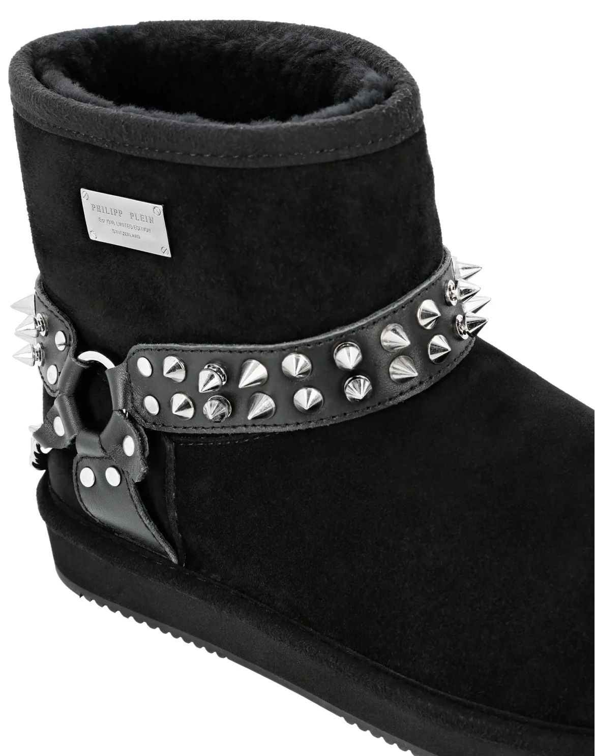 Boots Low Flat Studs, цвет: Черный