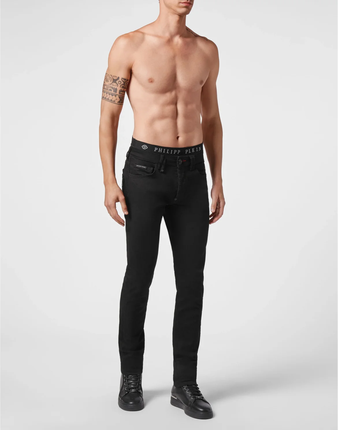 Denim Super Straight Cut Istitutional, цвет: Черный