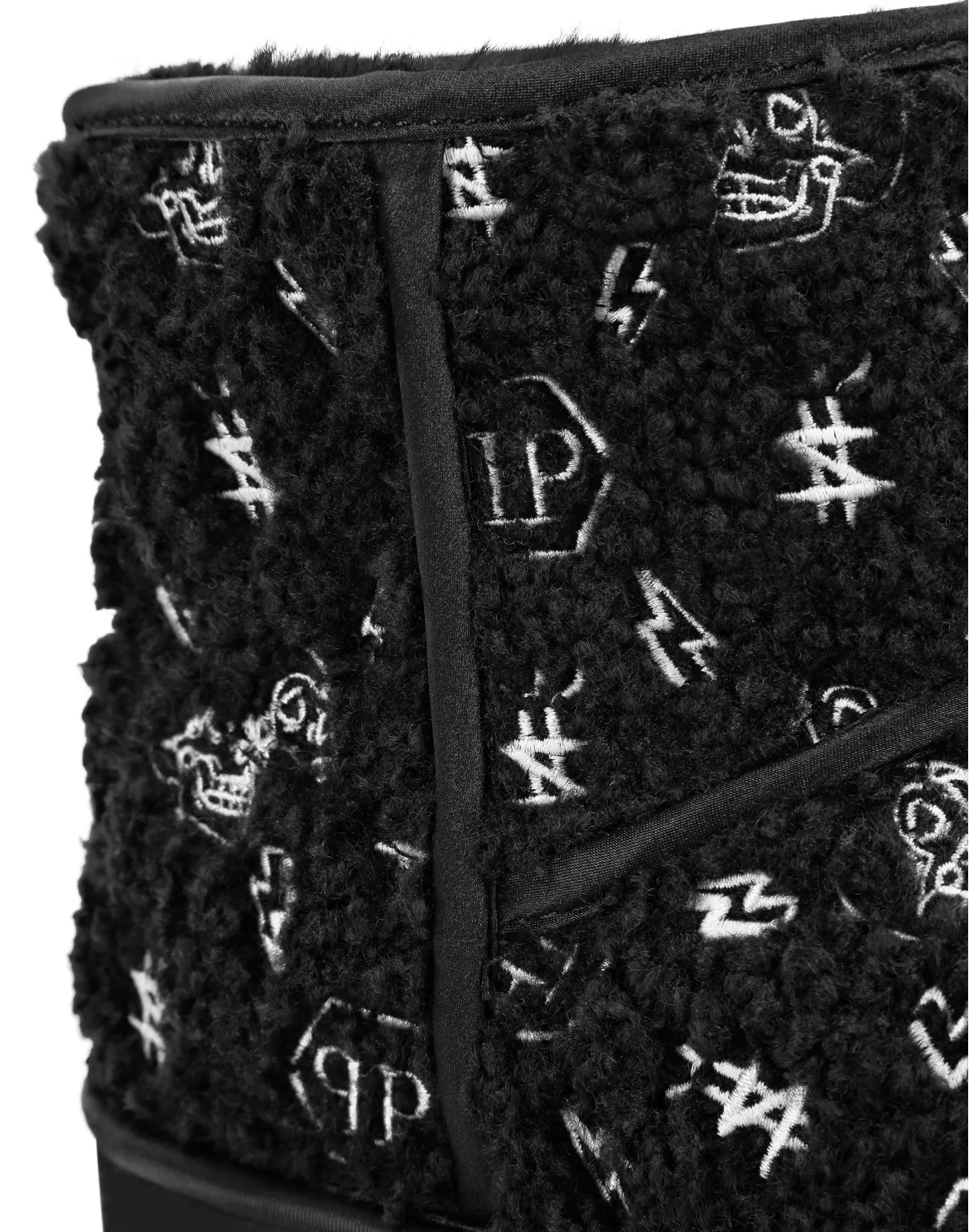Boots Mid Flat Monogram, цвет: Черный