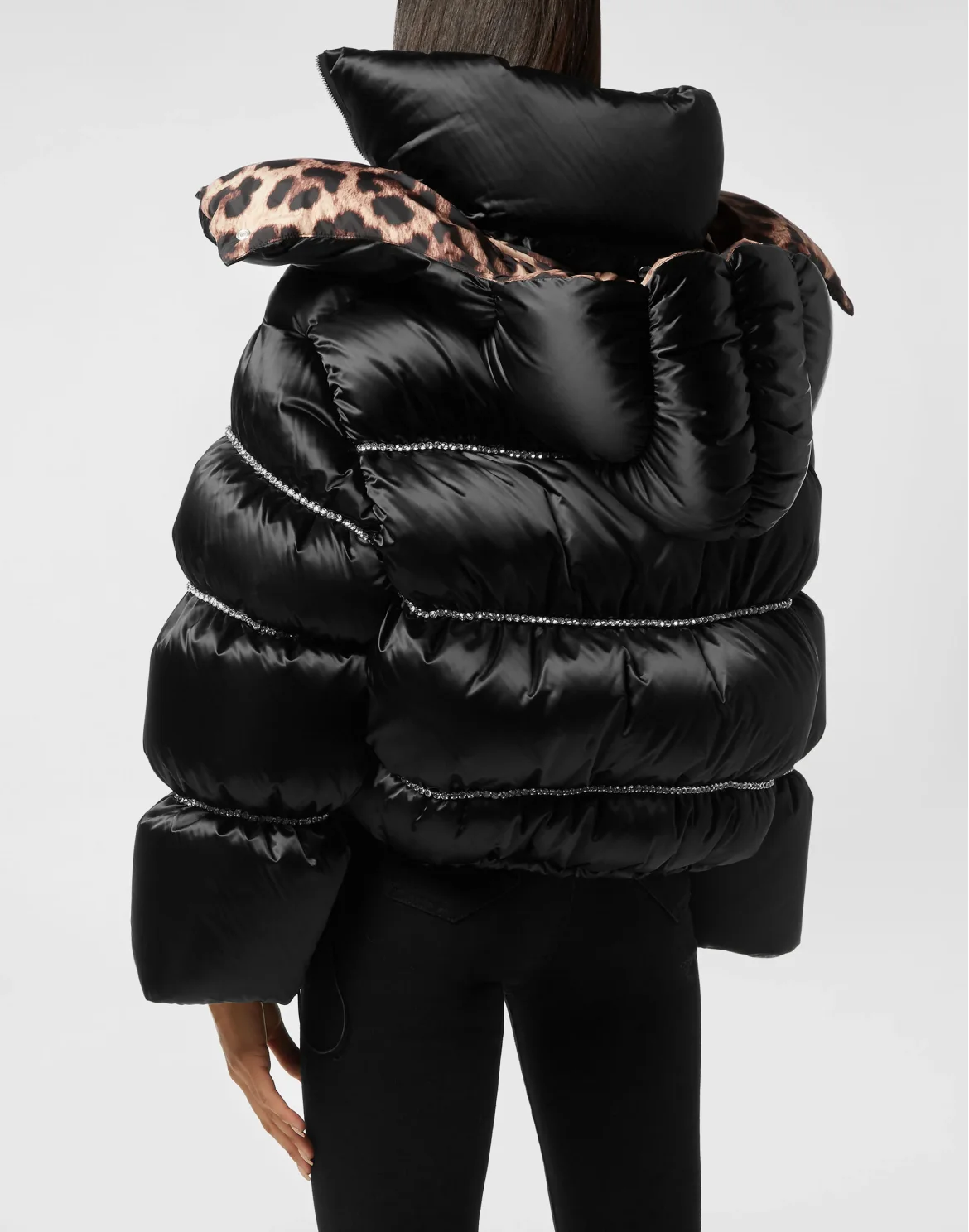 Down Puffer Jacket Flame with Crystals, цвет: Черный