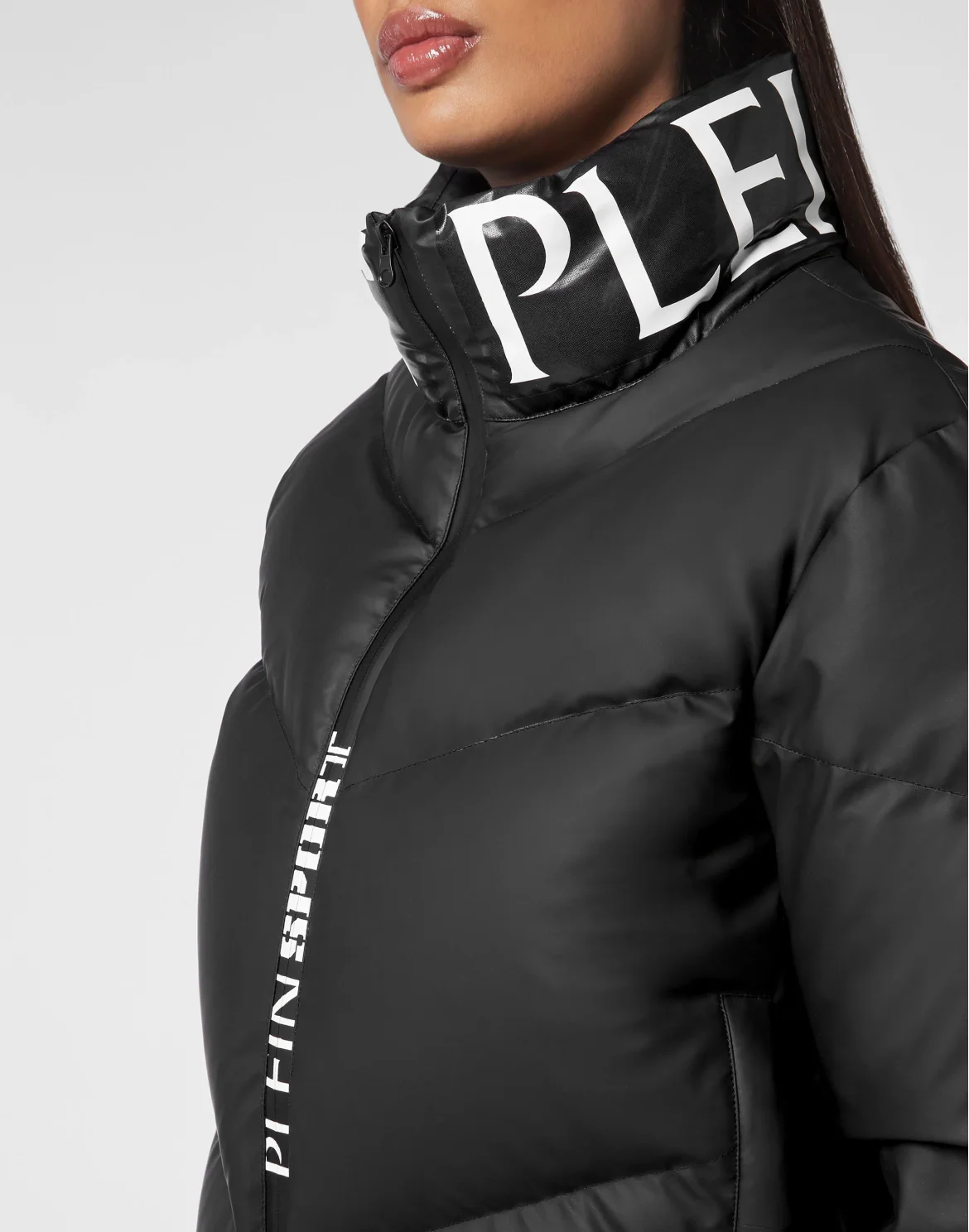 Nylon Down Jacket Tiger, цвет: Черный