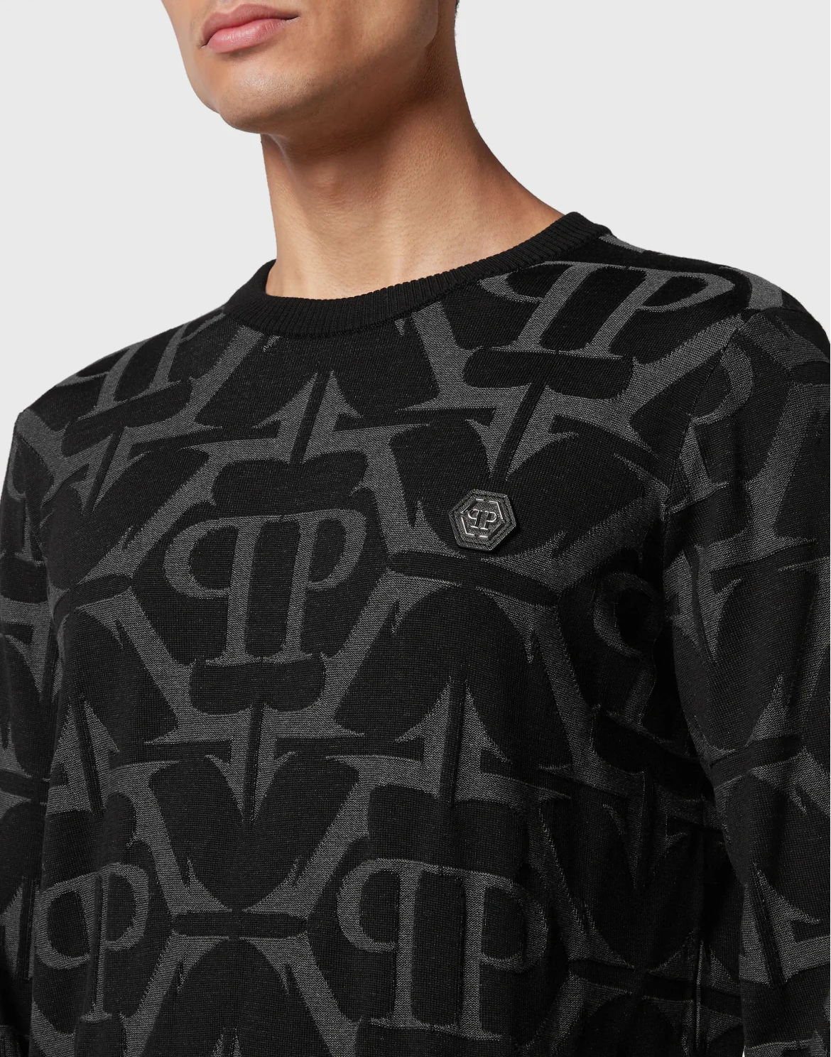 Wool and Silk Pullover Round Neck LS Chrome, цвет: Черный