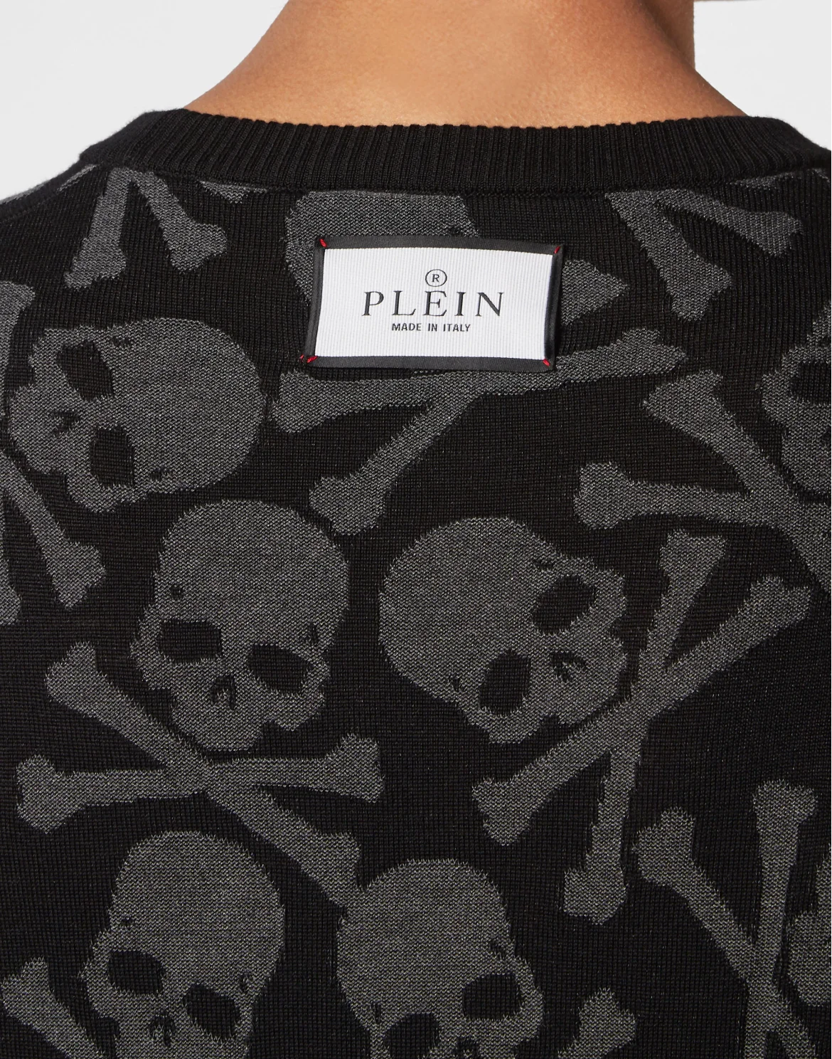 Wool and Silk Pullover Round Neck LS Skull&Bones, цвет: Черный