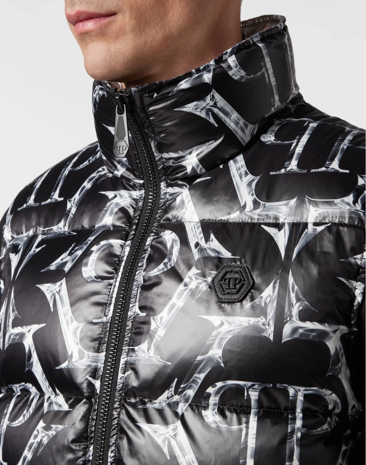 Nylon Puffer Vest Chrome, цвет: Черный