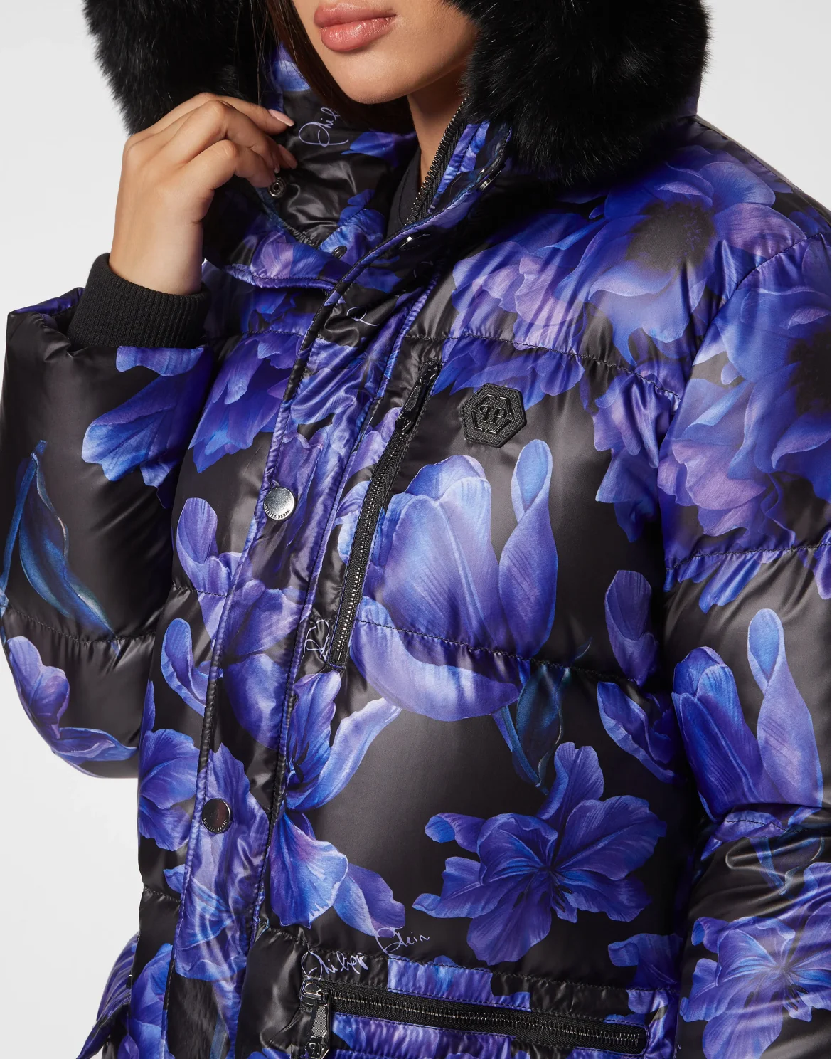 Nylon Parka with Fur Flowers, цвет: Черный