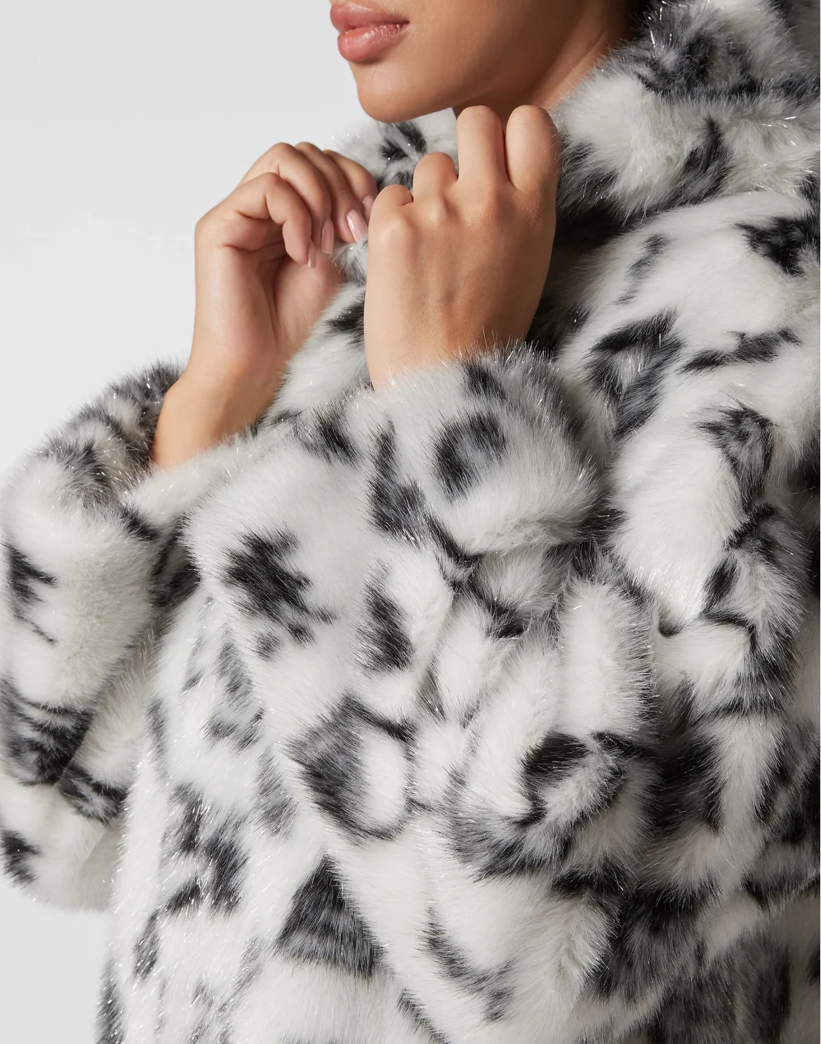 Eco Fur Coat Long Monogram, цвет: Белый