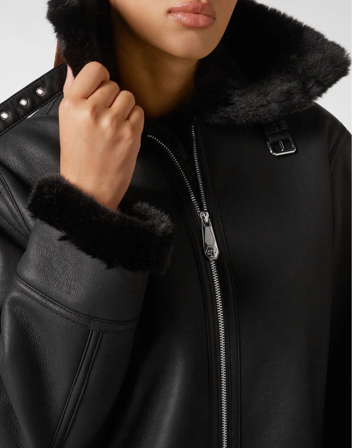 Eco Mutton Aviator Long Jacket Skull&Bones, цвет: Черный