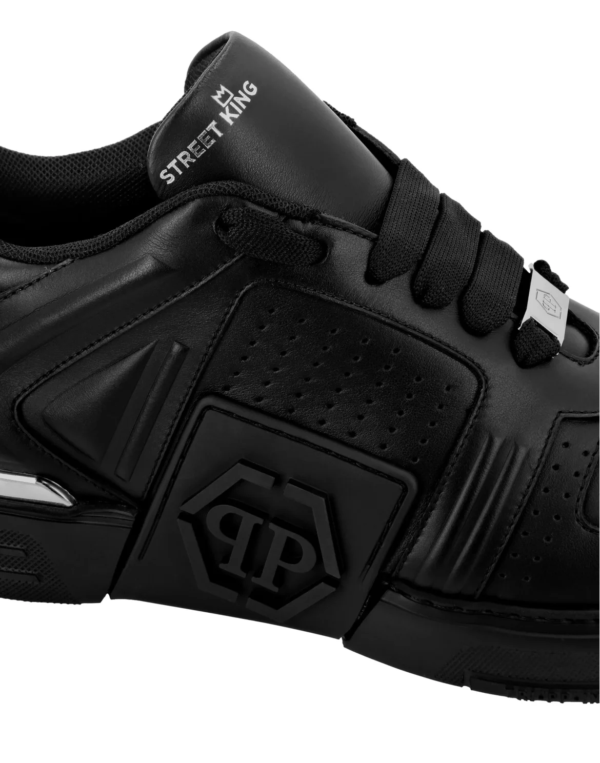 Leather Lo-Top Sneakers, цвет: Черный