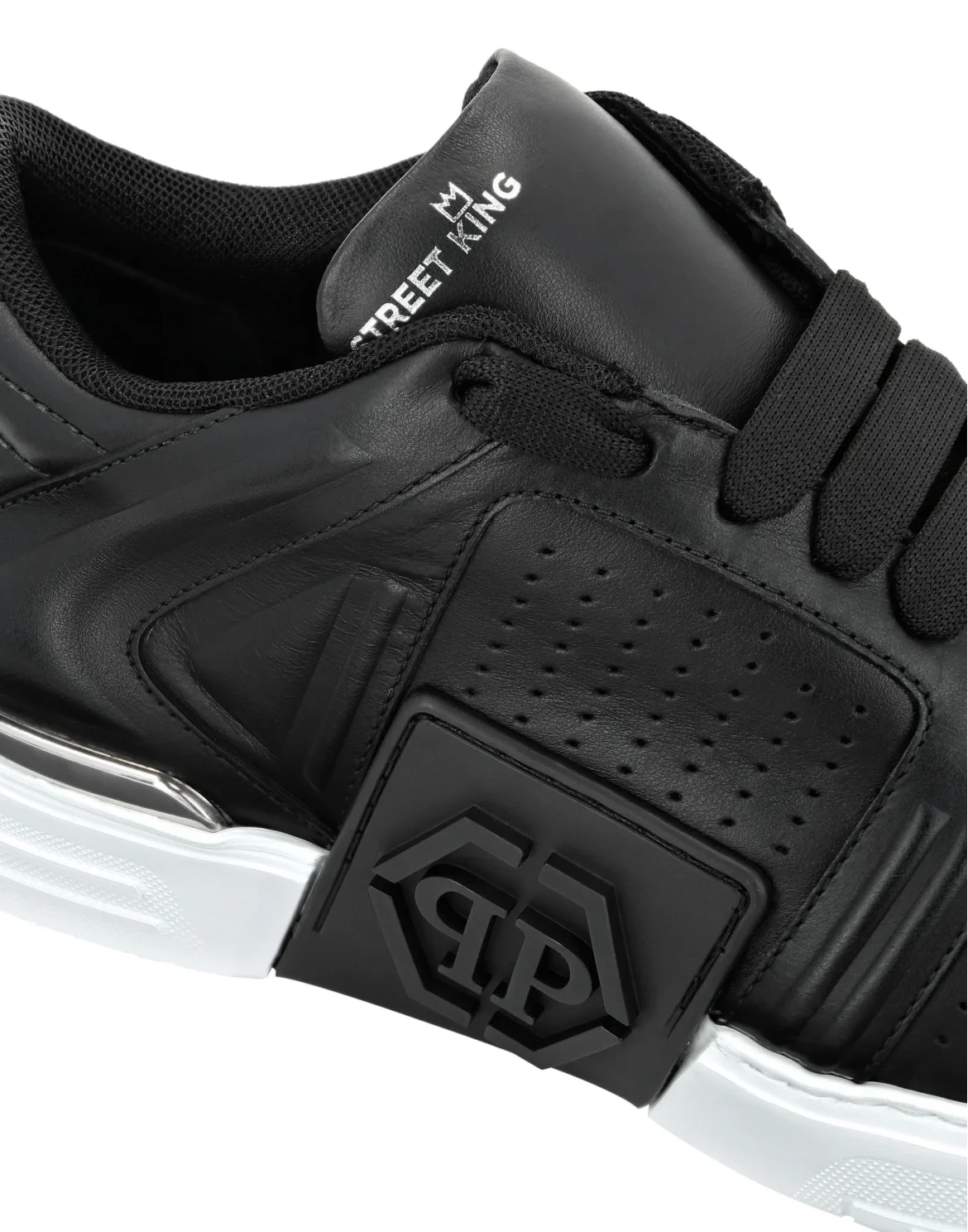 Leather Lo-Top Sneakers, цвет: Черный