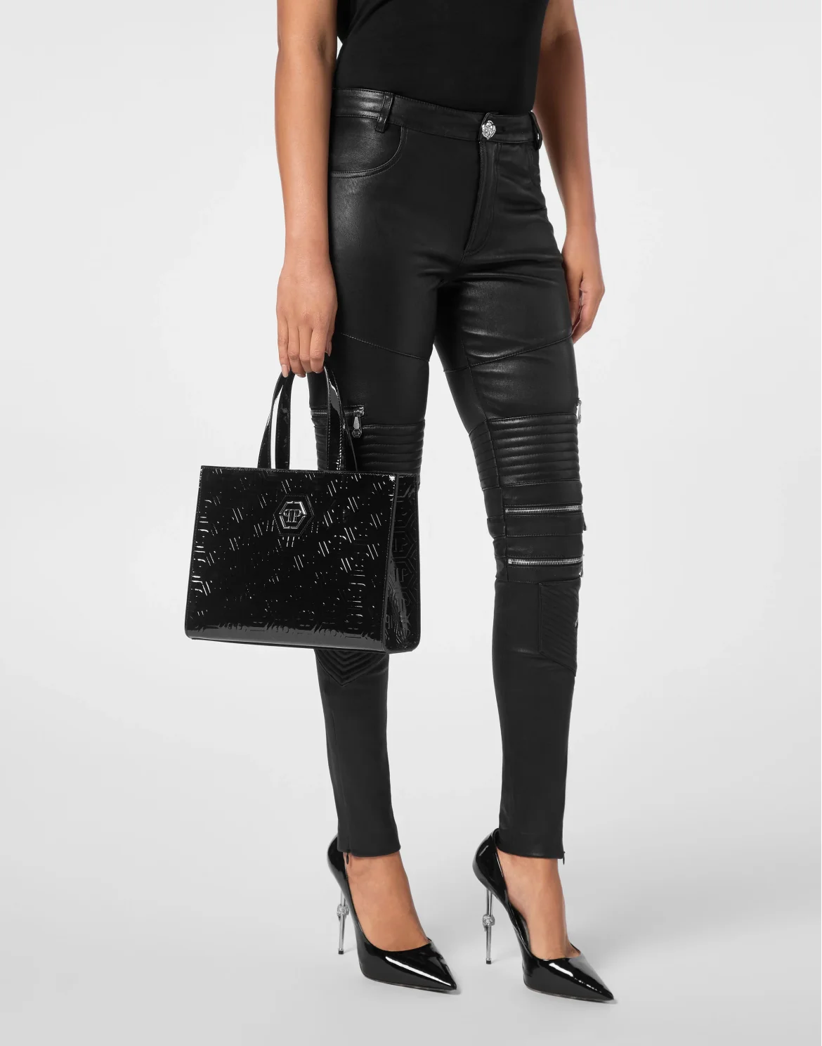 Patent Leather Medium Handle Bag Monogram, цвет: Черный