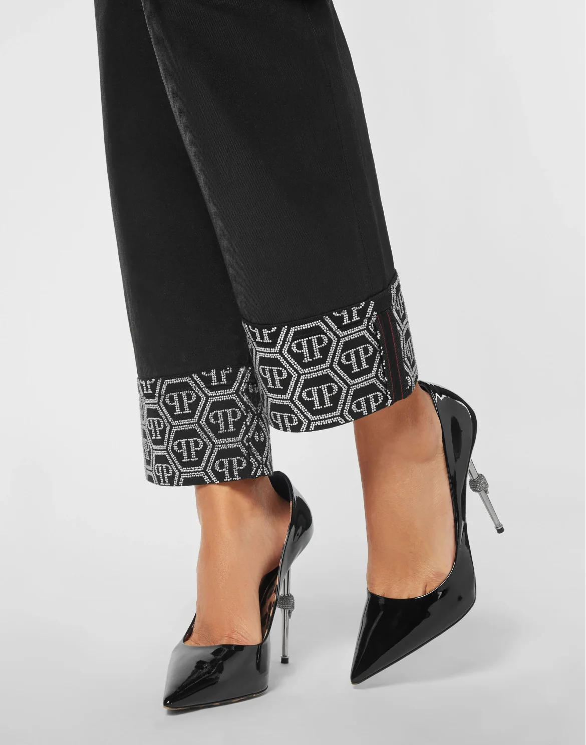 Denim Trousers Loose Fit Cufffed Monogram, цвет: Черный