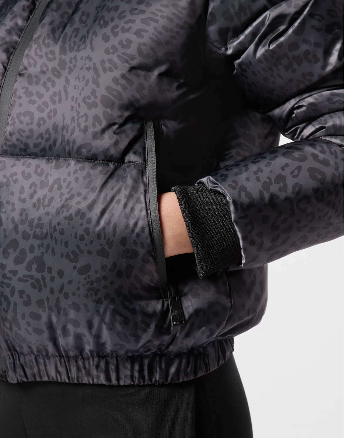 Basic Bomber Leopard, цвет: Черный