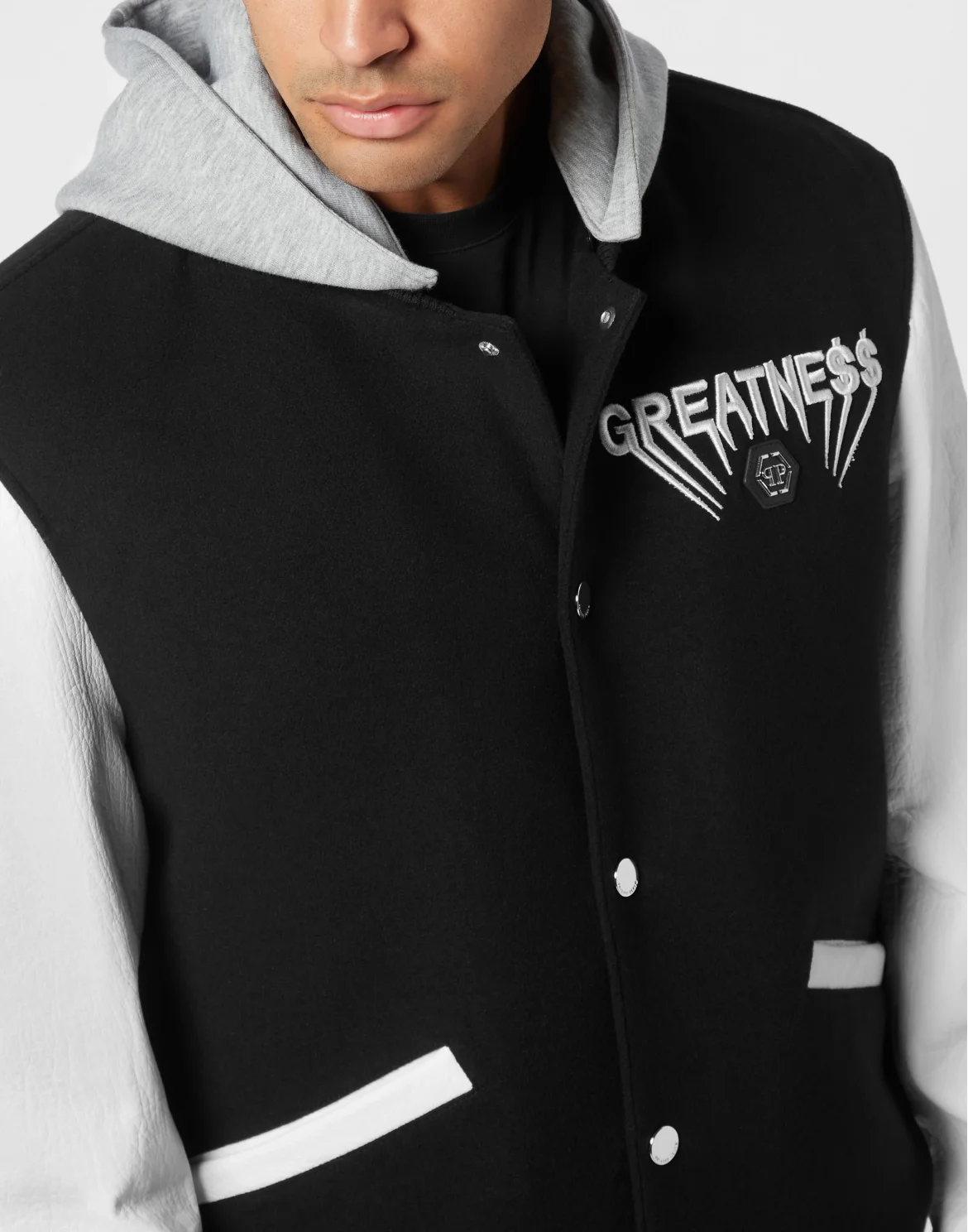 Hooded Varsity Bomber with Leather Sleeves Greatness, цвет: Черный