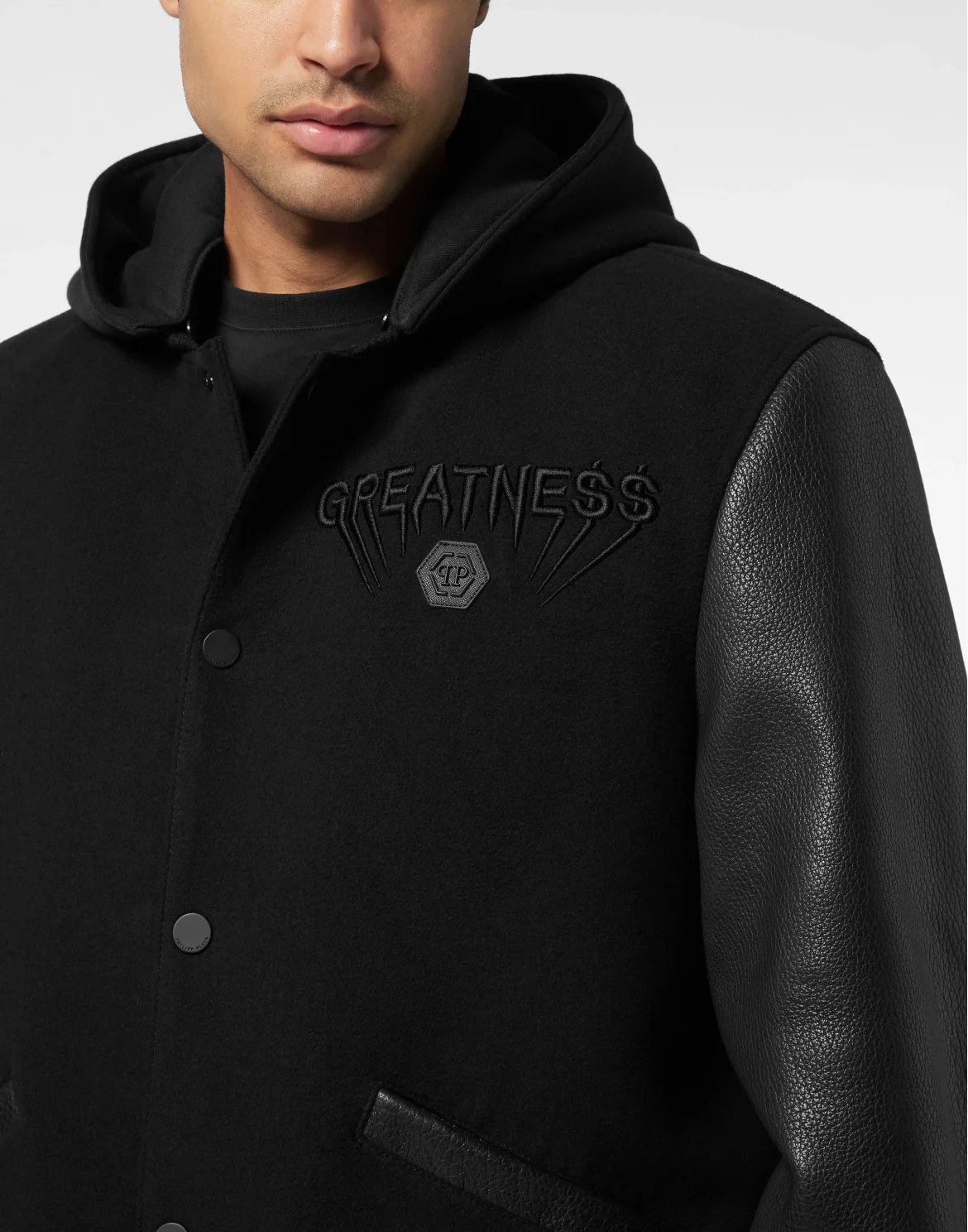 Hooded Varsity Bomber with Leather Sleeves Greatness, цвет: Черный