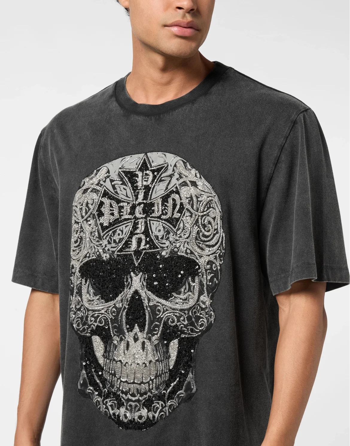 Washed Round Neck T-Shirt Baroque Skull, цвет: Черный