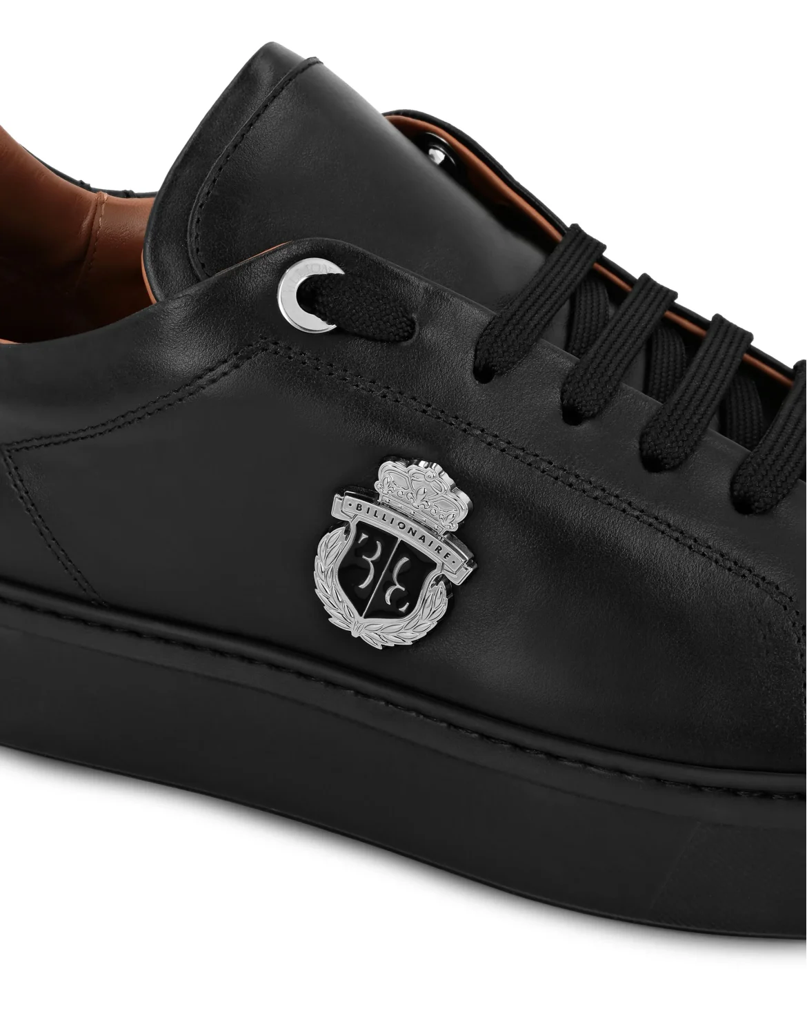 Leather Lo-Top Sneakers, цвет: Черный
