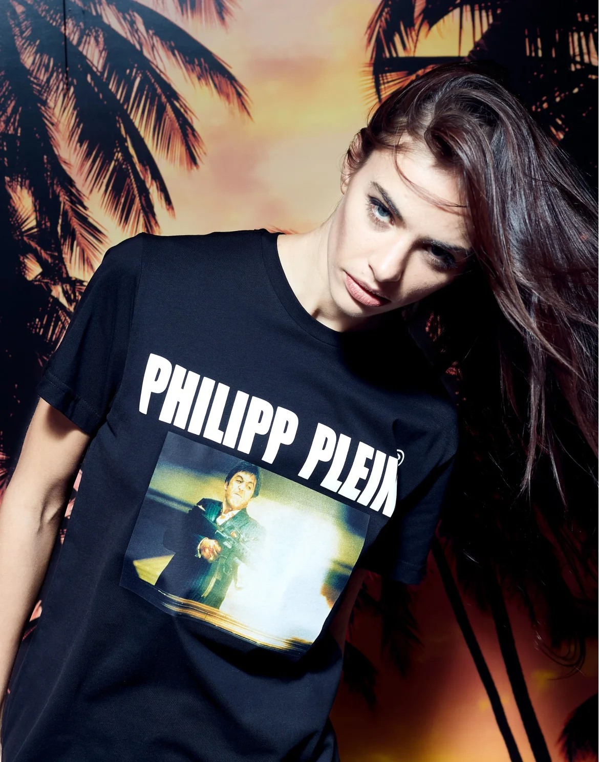 T-shirt Platinum Cut Round Neck Scarface, цвет: Черный
