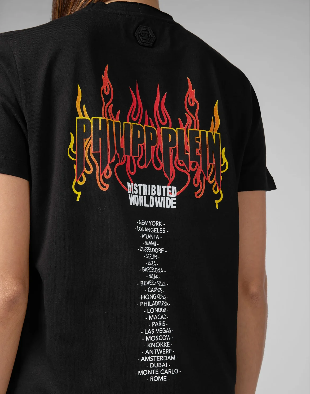 T-shirt Gold Cut Round Neck Flame, цвет: Черный