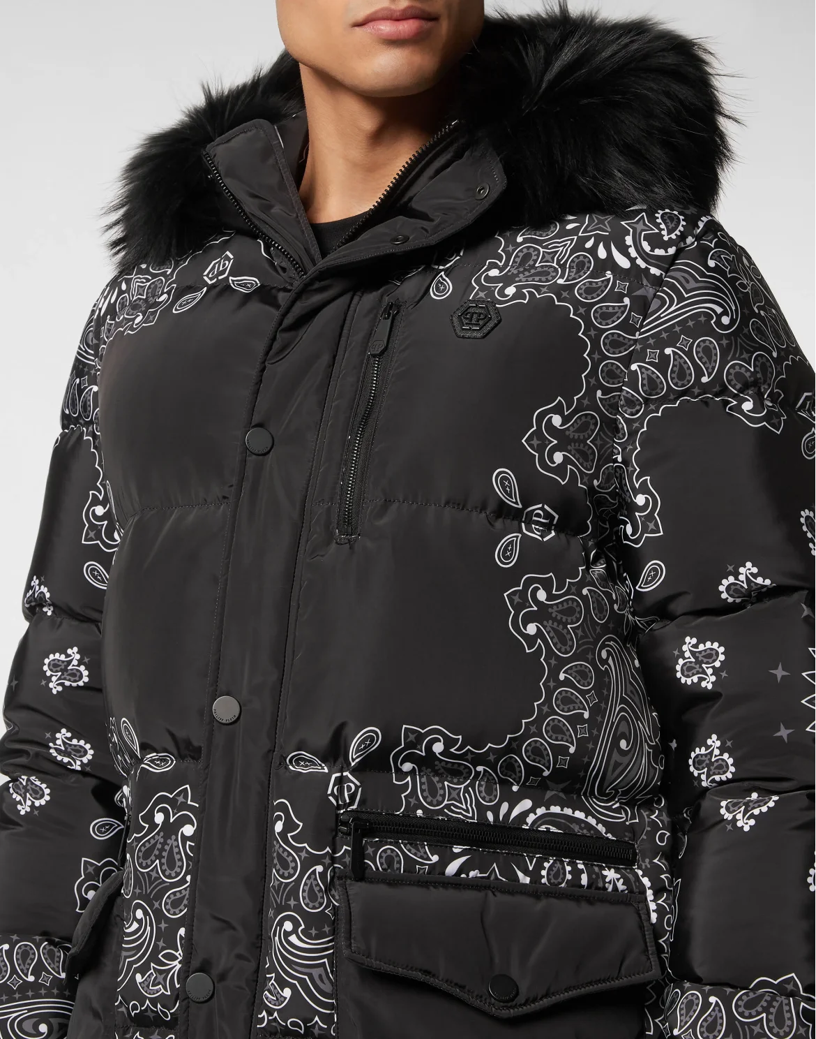 Nylon and Fur Parka Paisley Bandana, цвет: Черный