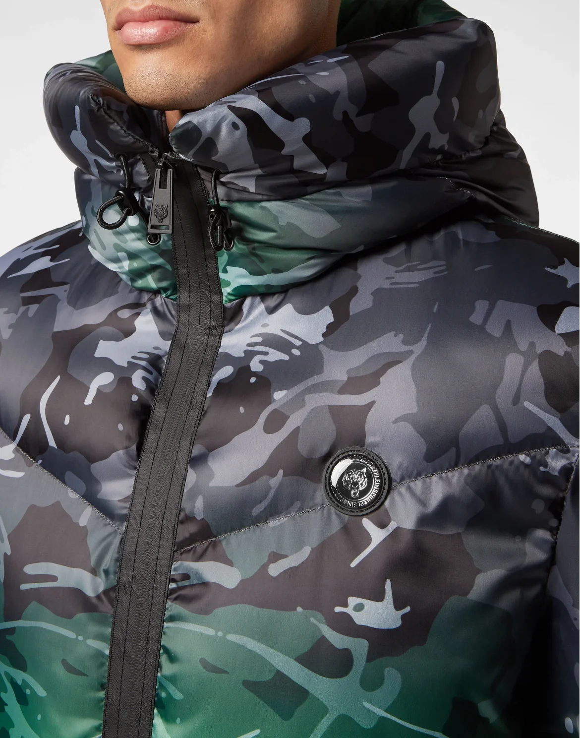 Nylon Padded Jacket Neon Amazon Edition (Camouflage), цвет: Зеленый