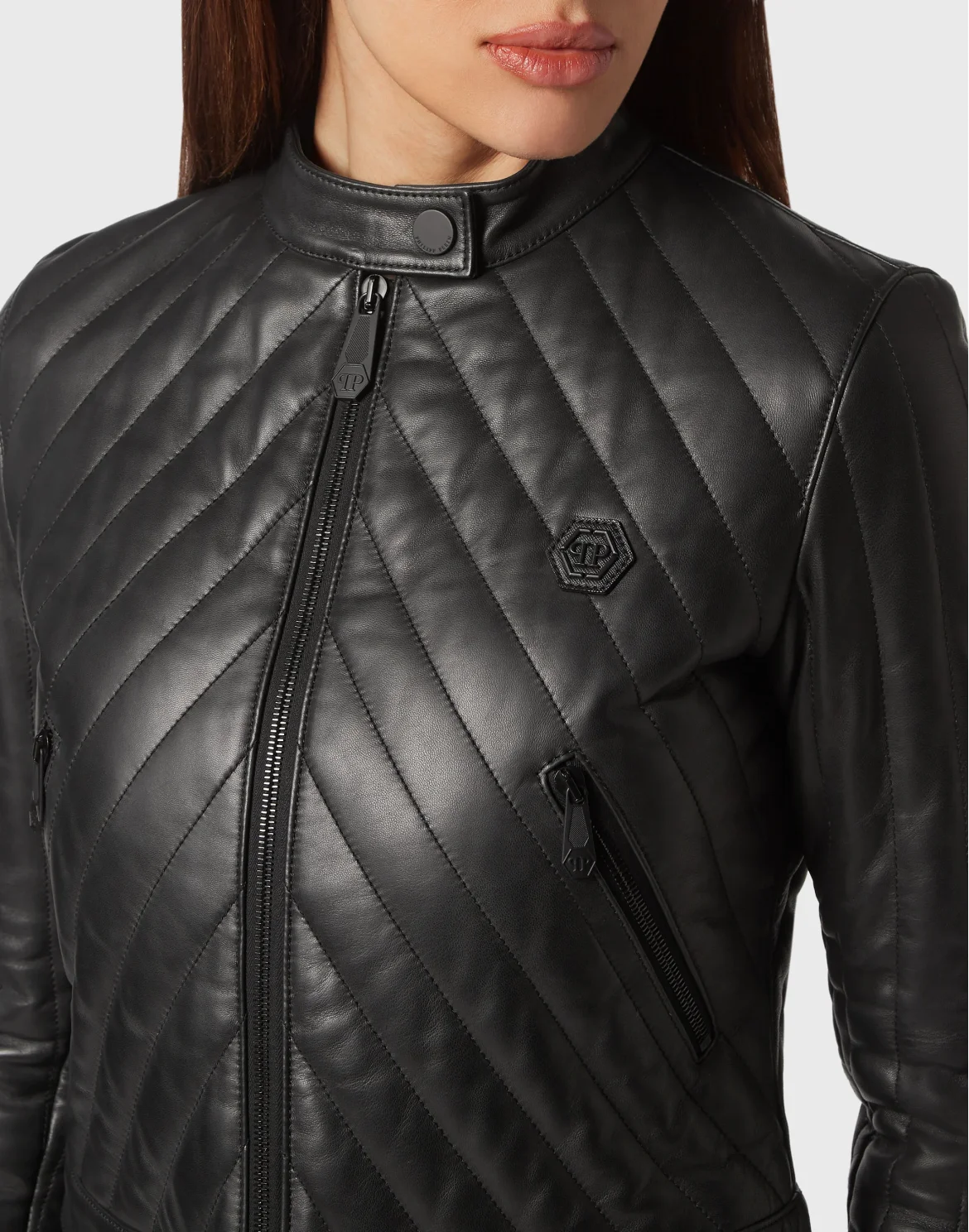Cropped Padded Matellasse’ Leather Biker Jacket, цвет: Черный