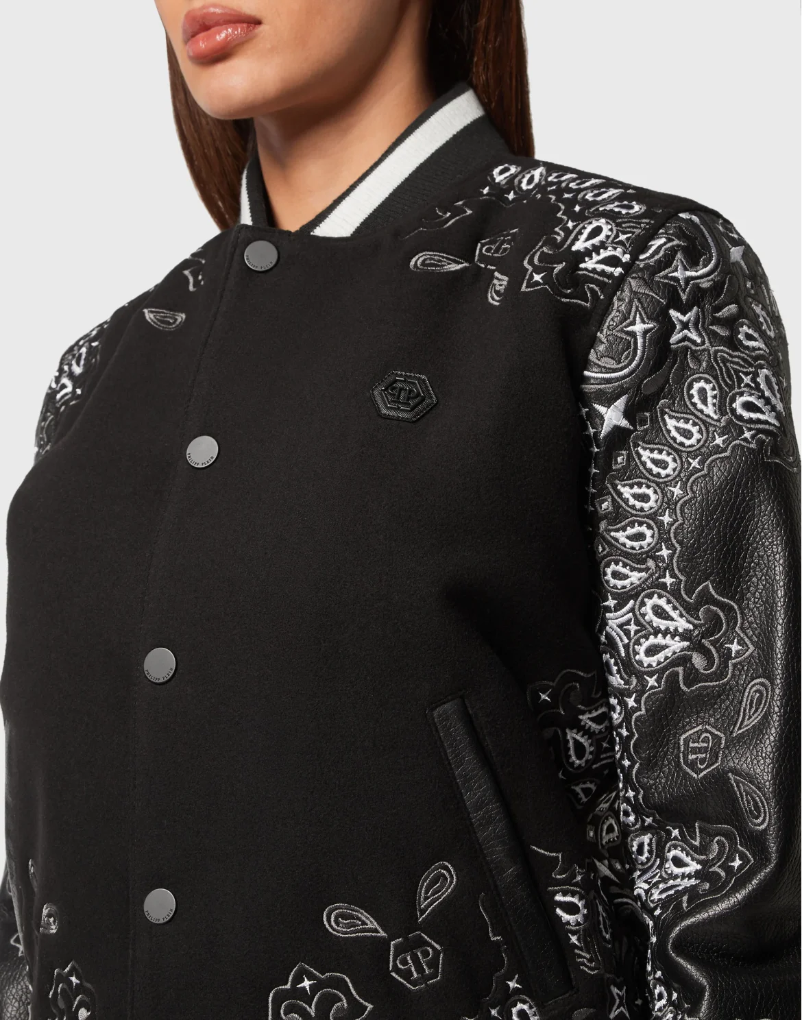 Wool and Leather Bomber Paisley Bandana, цвет: Черный
