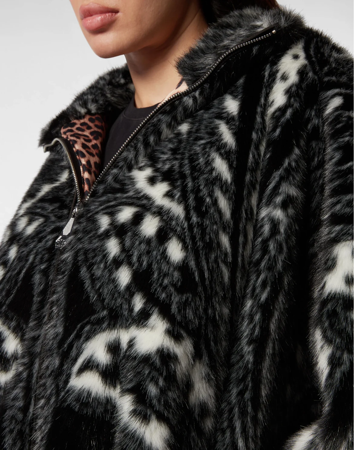 Eco Mink Oversize Bomber Paisley Foulard, цвет: Черный