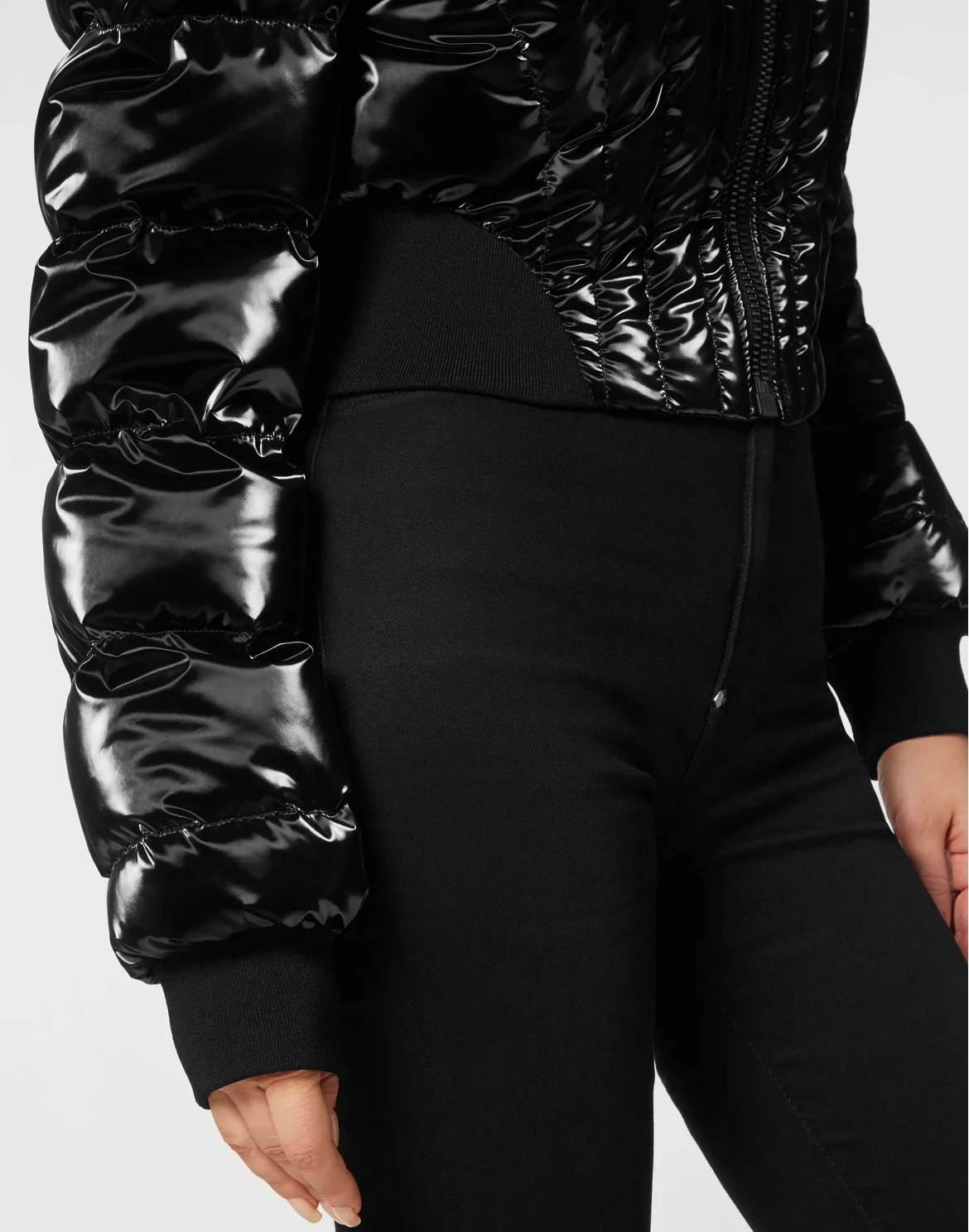 Nylon Multicutting Puffer Jacket, цвет: Черный