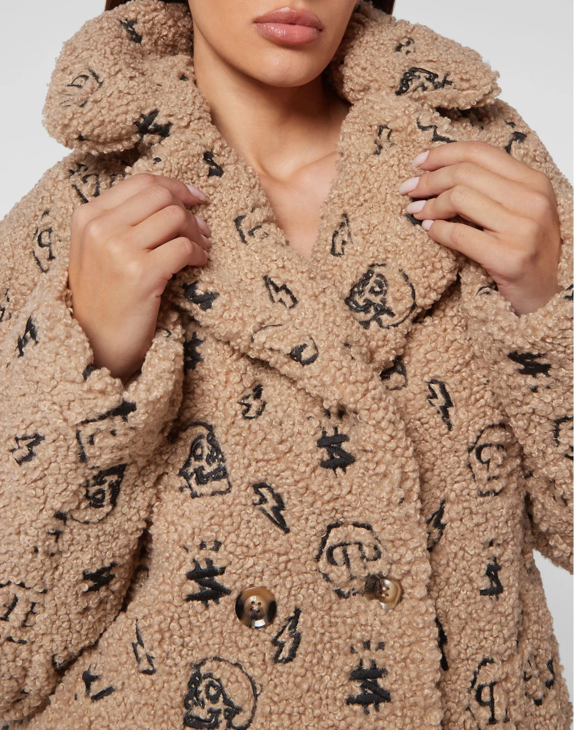 Eco Fur Coat Embroidery Monogram, цвет: Бежевый