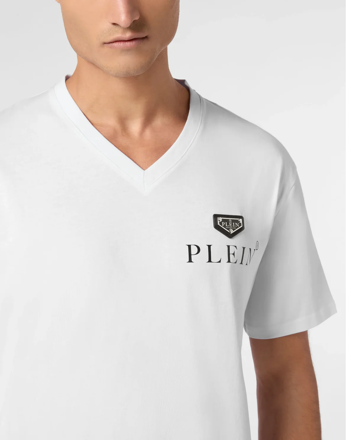 V-Neck T-Shirt Plaque, цвет: Белый
