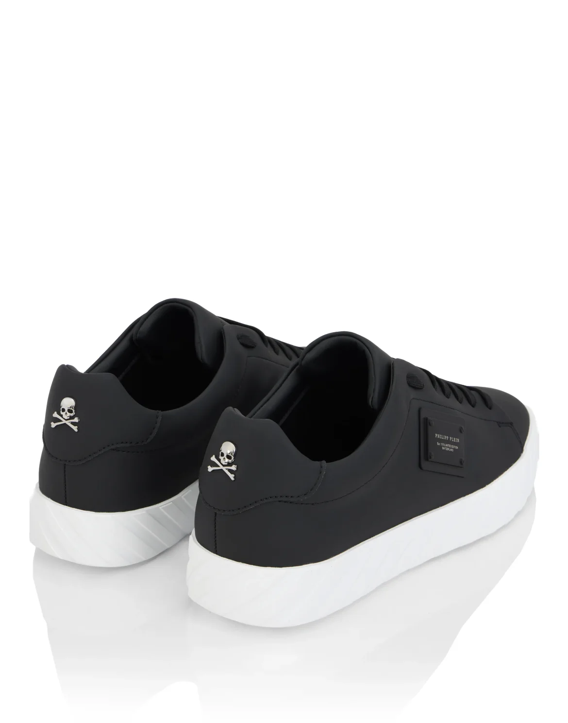 Nappa Leather Low-Top Sneakers Placca, цвет: Черный