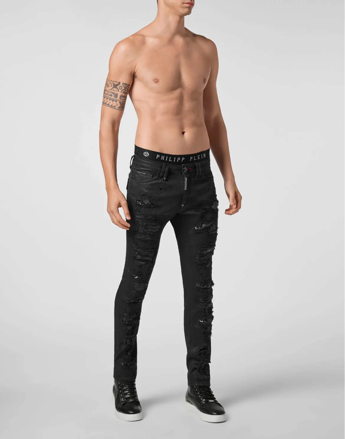 Slim Fit Destroyed, цвет: Черный