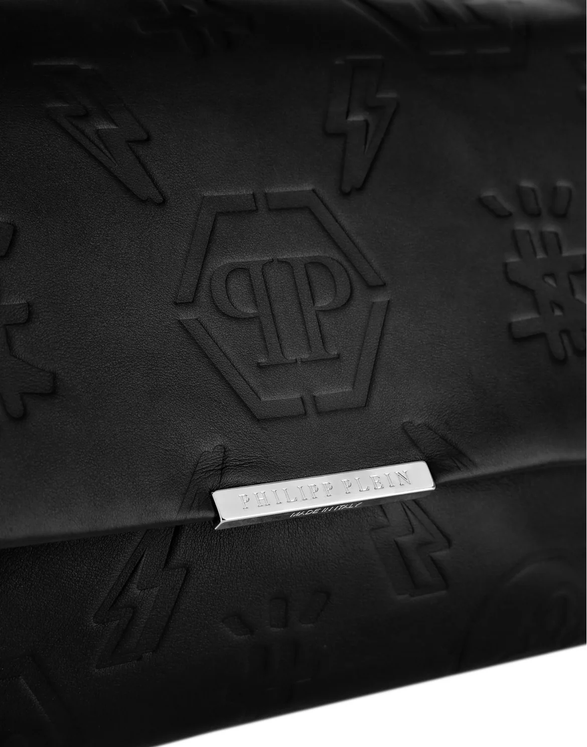Leather Shoulder Bag Embossed Monogram, цвет: Черный