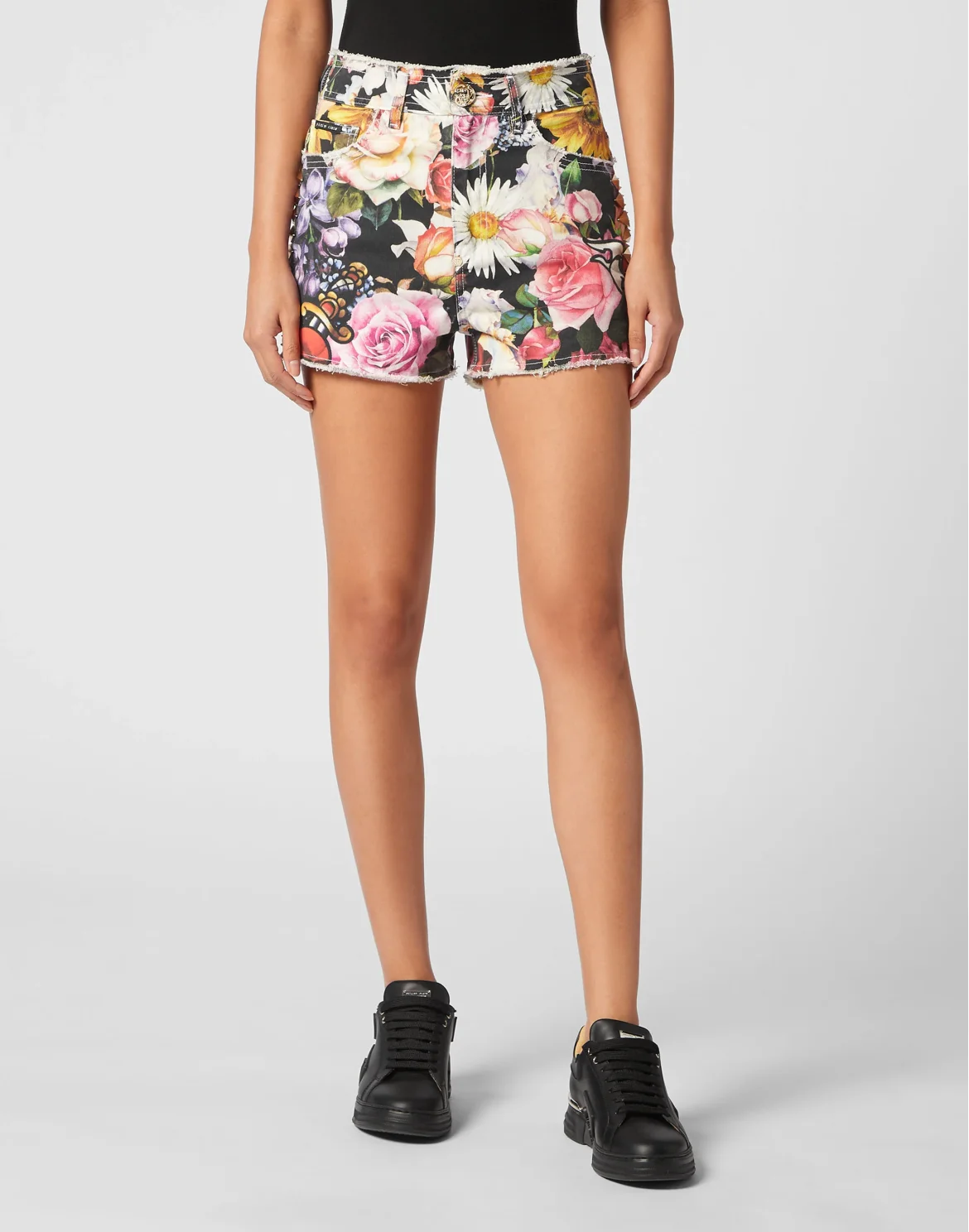 Denim Hot Pants Love Flowers, цвет: Черный