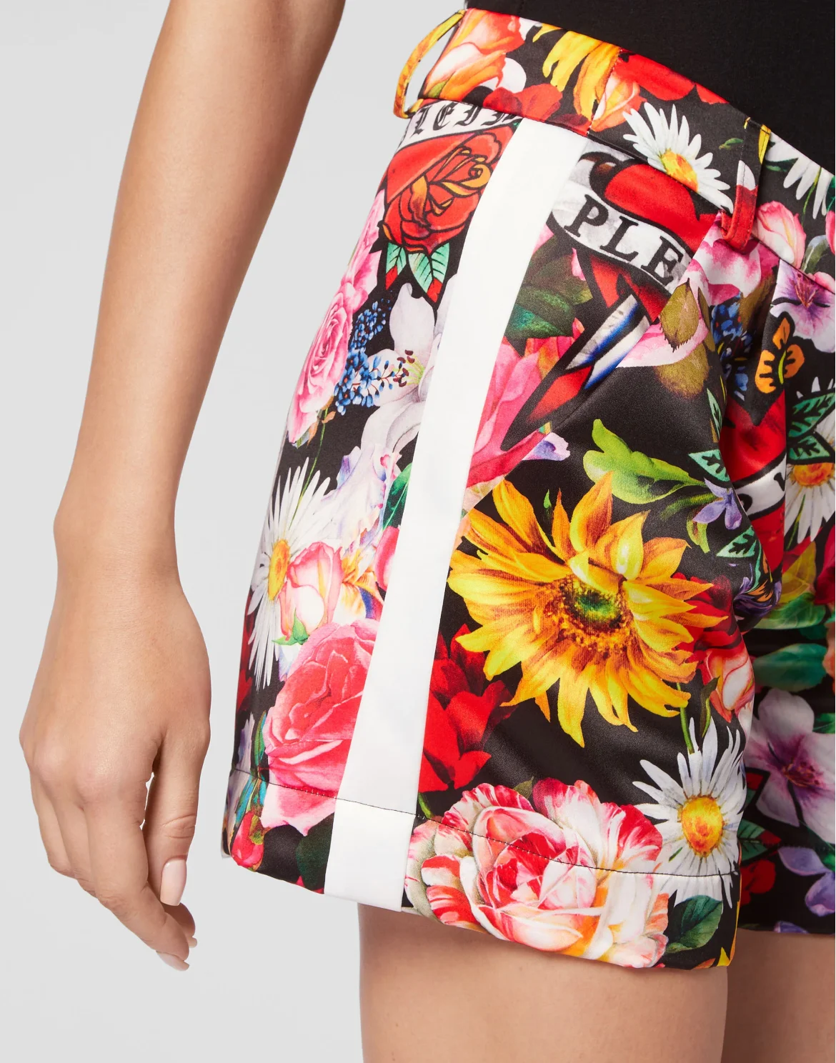 Duchesse Hot Pants Love Flowers, цвет: Черный