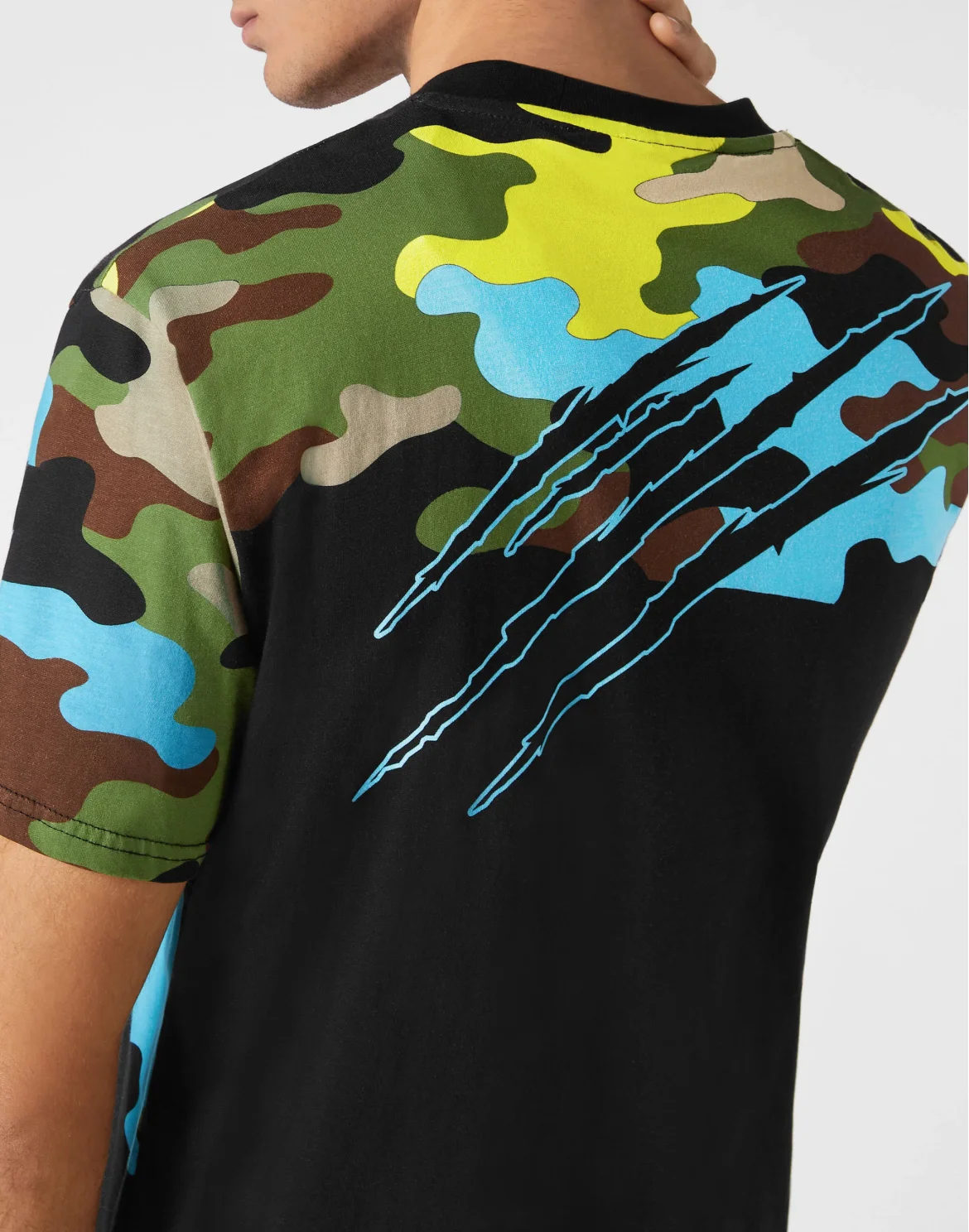 T-shirt Round Neck Camouflage, цвет: Черный