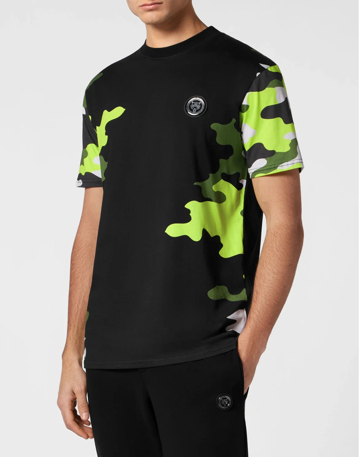 T-shirt Round Neck Camouflage, цвет: Зеленый