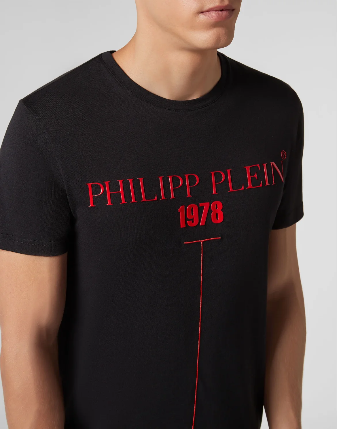 T-shirt Platinum Cut Round Neck PP1978, цвет: Черный