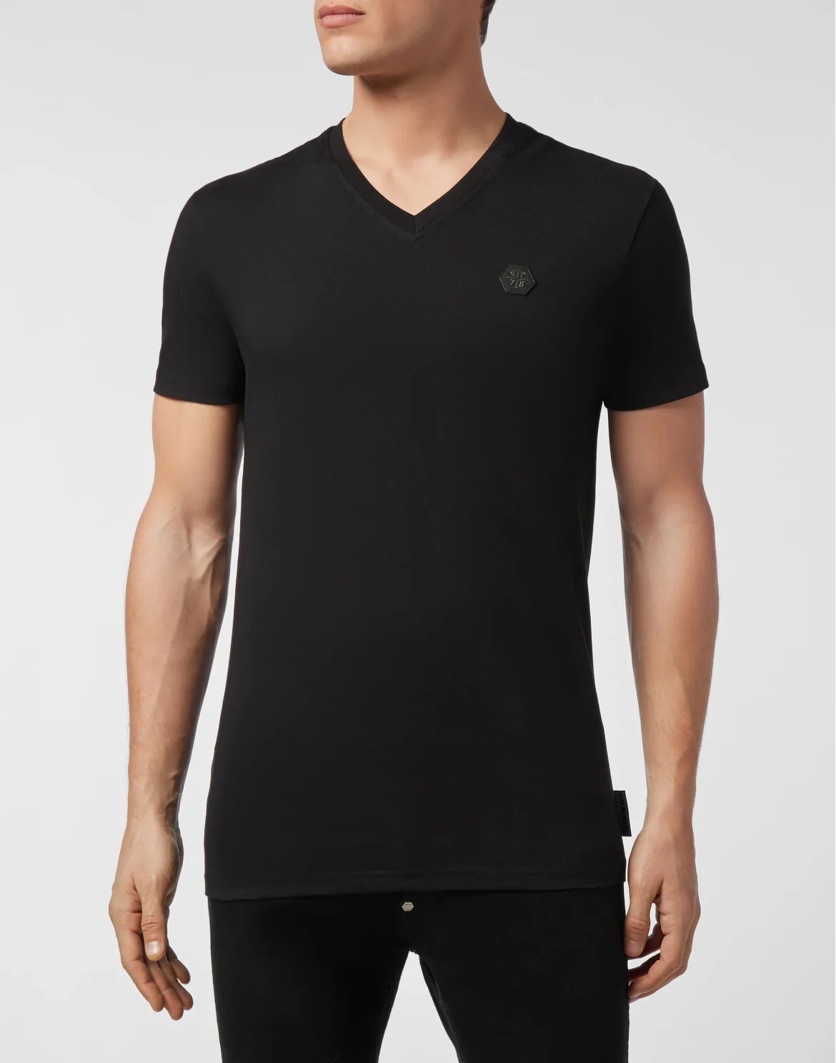 T-shirt V-Neck SS Allover skull, цвет: Черный