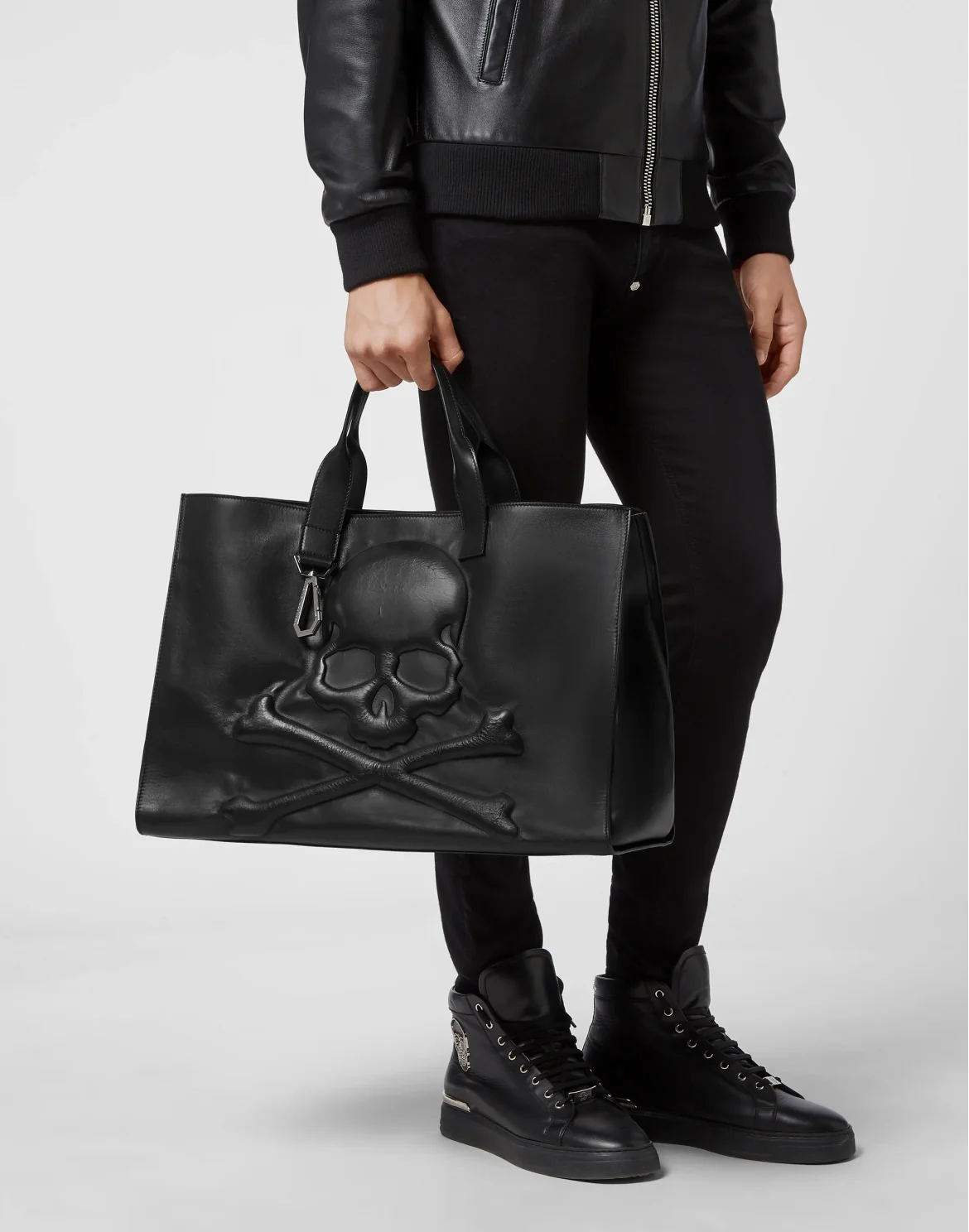 SKULL  EMBOSSED  LARGE TOTE, цвет: Черный