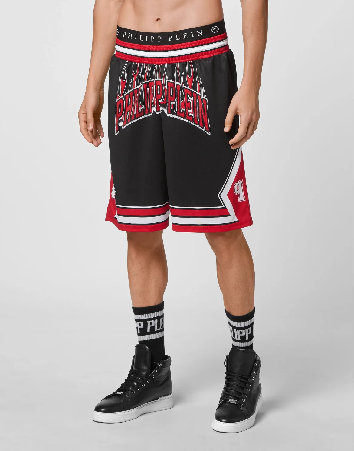 Basket Jogging Shorts Skull on fire, цвет: Черный