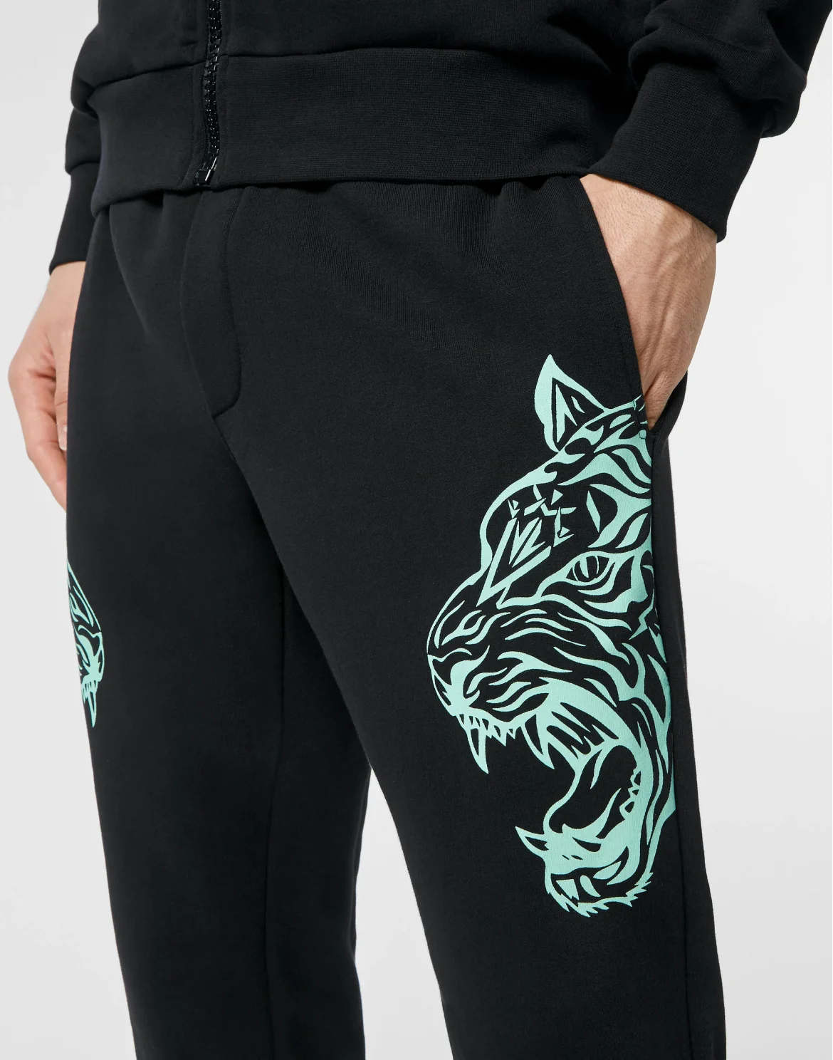 Jogging Tracksuit: Top/Trousers Tiger, цвет: Зеленый