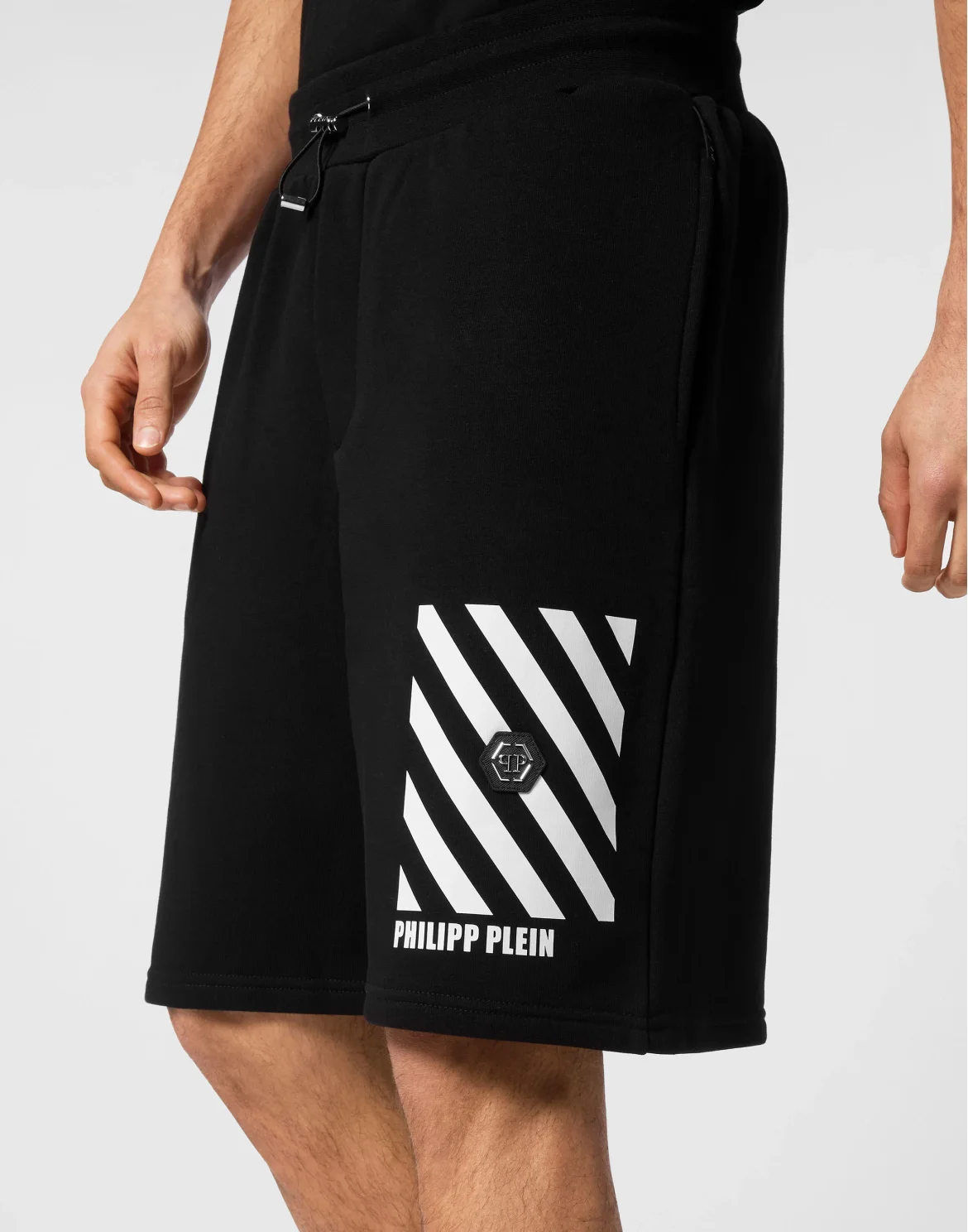 Jogging Shorts Rainbow Stripes, цвет: Черный