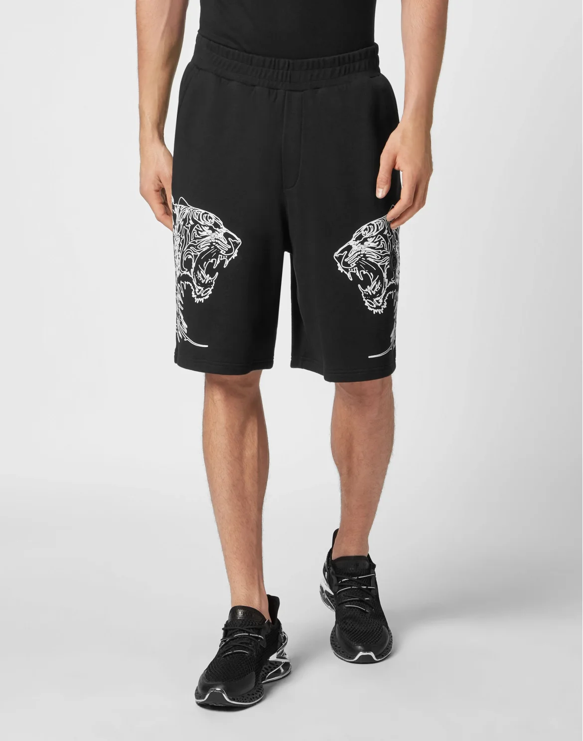 Jogging Shorts Tiger, цвет: Черный
