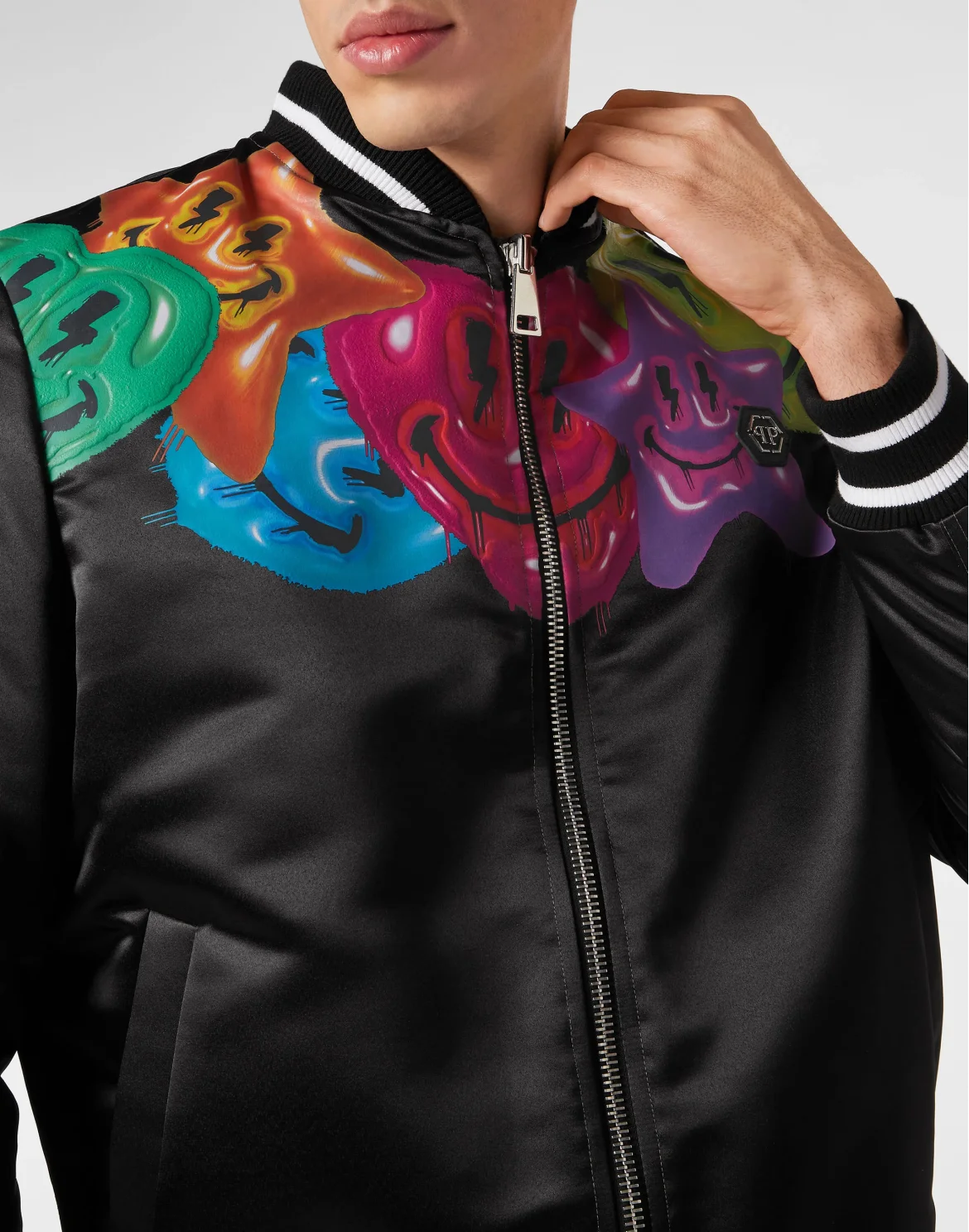 Satin Bomber Smile, цвет: Черный