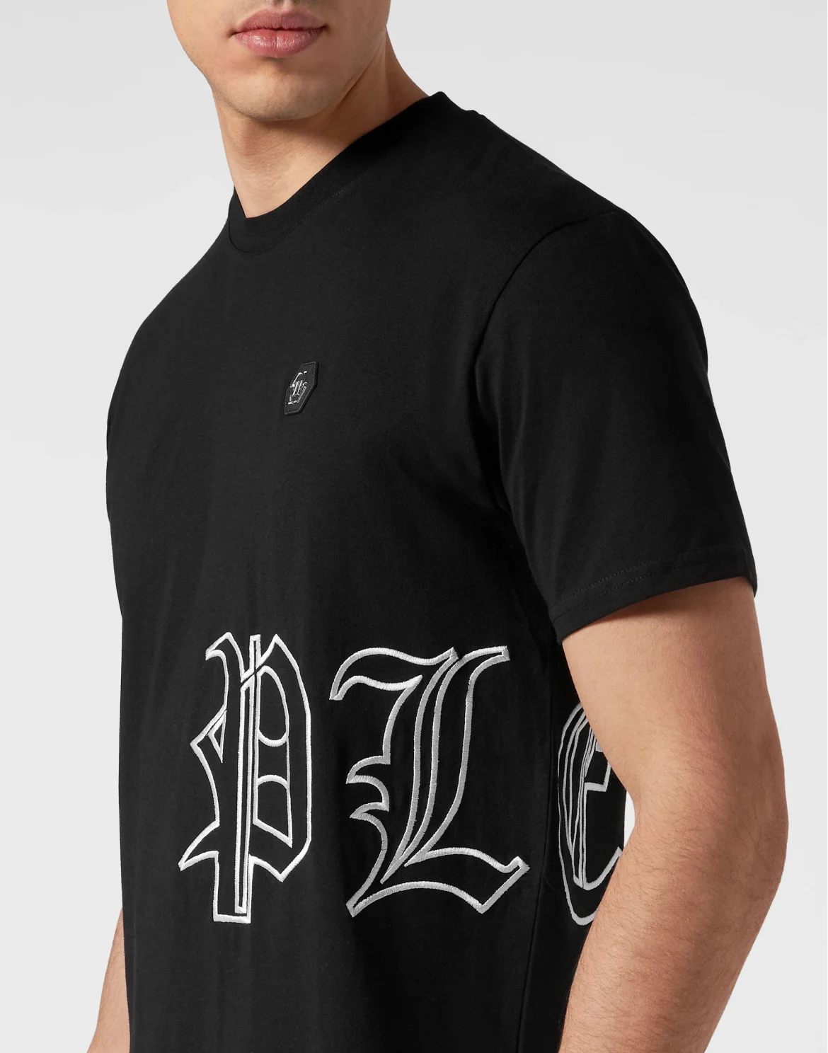 Embroidered T-shirt Round Neck SS, цвет: Черный