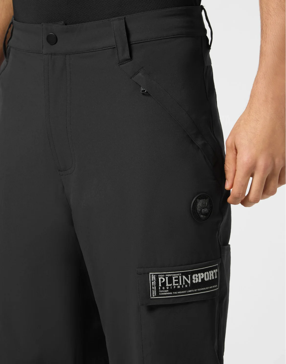 Technical Nylon Loose Fit Cargo Trousers Scratch, цвет: Черный